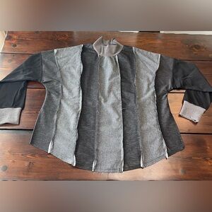 Women’s Unique Size XL Pullover Sweatshirt W/ High Neck Black Gray Long Sleeve